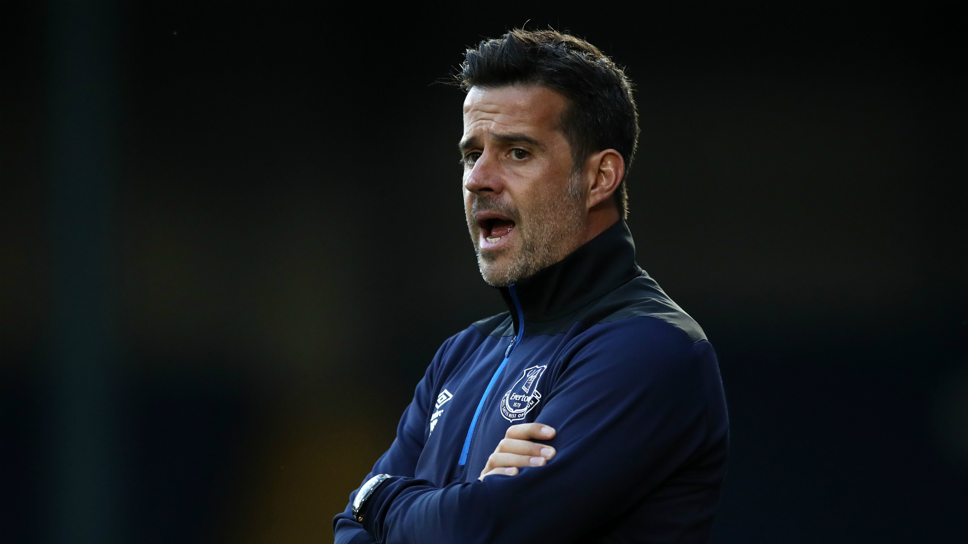 太阳队更衣 太阳队更衣